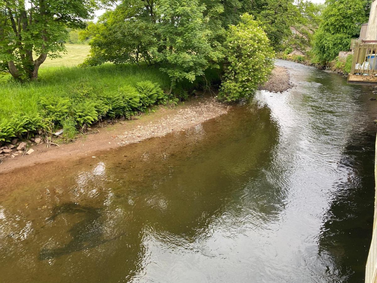 Riverbank Cottage Lake District Double Balcony Egremont  ภายนอก รูปภาพ