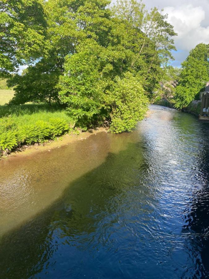 Riverbank Cottage Lake District Double Balcony Egremont  ภายนอก รูปภาพ