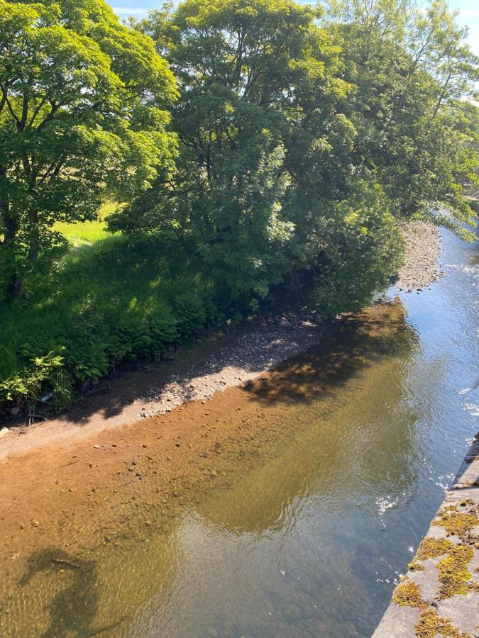 Riverbank Cottage Lake District Double Balcony Egremont  ภายนอก รูปภาพ